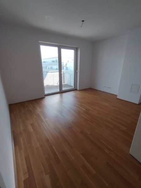 2 Zimmer Wohnung inkl. Einbauküche und schattigem Balkon