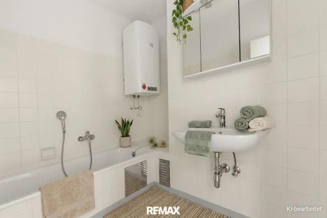 Dekoriertes Badezimmer - KI Symbolfoto