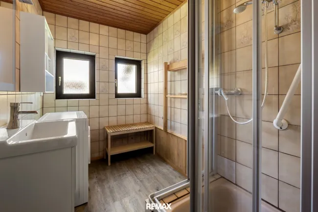 Badezimmer EG