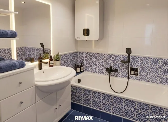 Renoviertes Badezimmer - KI Symbolfoto