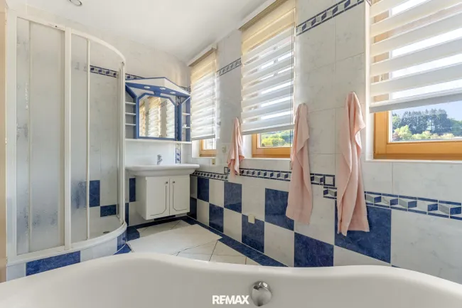 Badezimmer  DG