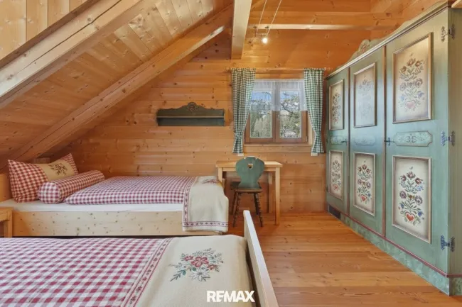 Schlafzimmer 1
