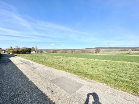 Kleine, ruhige Baugrundstücke in Winden am See – einmalige Gelegenheit!