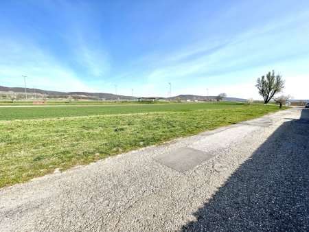 Kleine, ruhige Baugrundstücke in Winden am See – einmalige Gelegenheit!