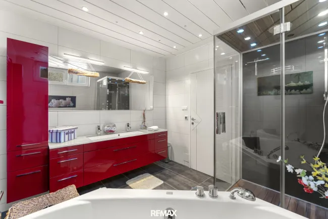 Badezimmer EG