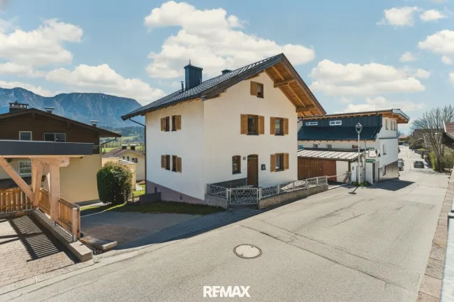 Leistbares Wohnhaus mit zwei Einheiten - Bild