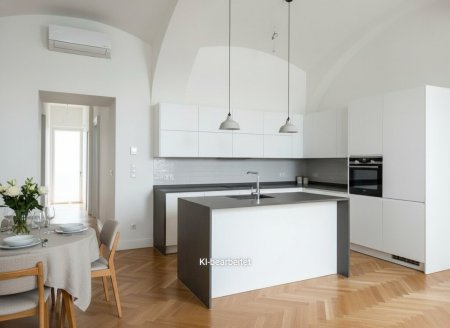 Altbau-Erstbezug mit 20m² Terrasse Nähe Karmelitermarkt