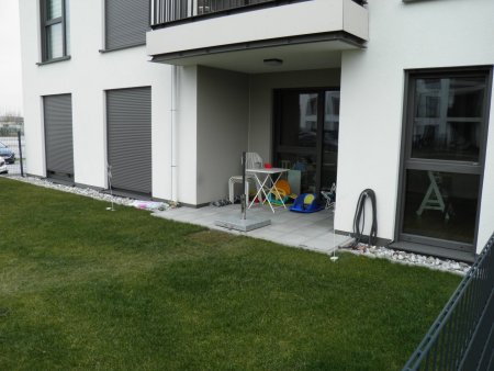 "All Inclusive"!4-Zi-ETW mit Garten & Terrasse + Parkplatz & Küche INKLUDIERT ! Neuwertiger Zustand