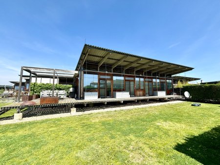 Seehaus mit Traumblick: Bestlage in der Inselwelt Jois