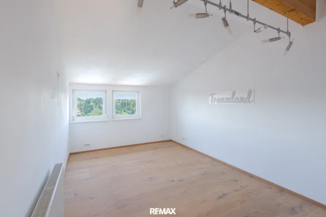 Schlafzimmer DG