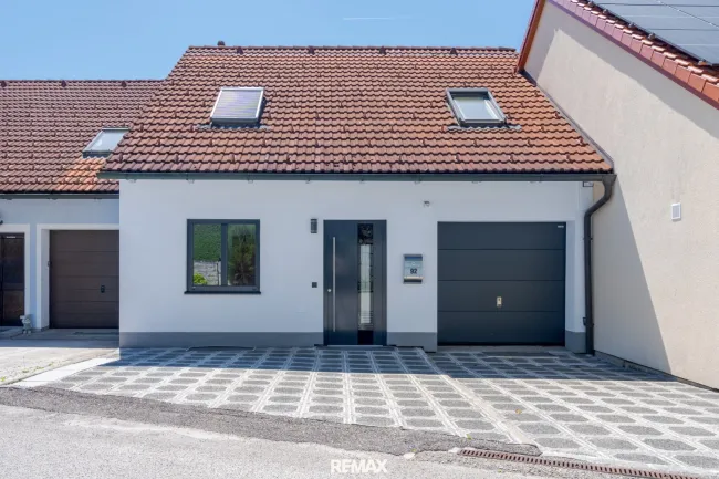 Aussenansicht straßenseitig