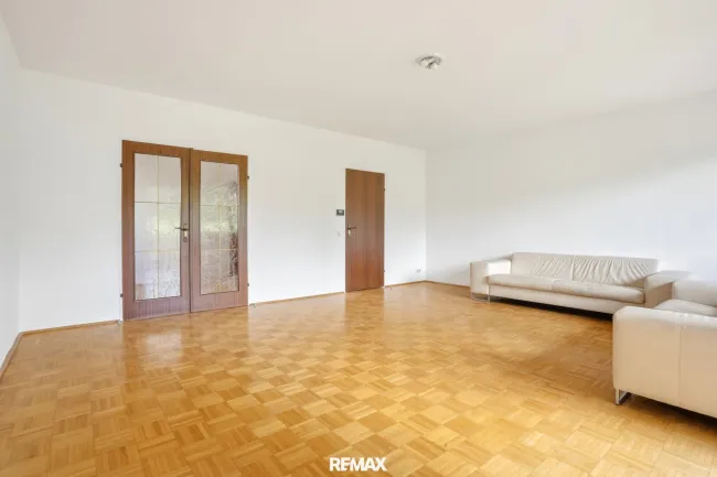 TOP LAGE - Familienwohnung mit Potential am Römerberg - Bild