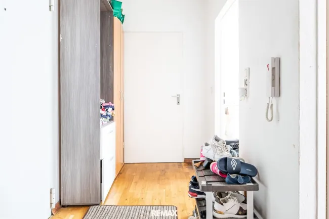 Wohn- und Esszimmer inkl. Kochnische