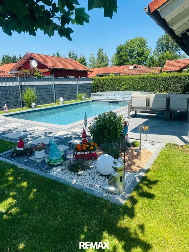 ***Urlaubsfeeling*** – Gepflegtes Gartenhaus mit Pool - Bild