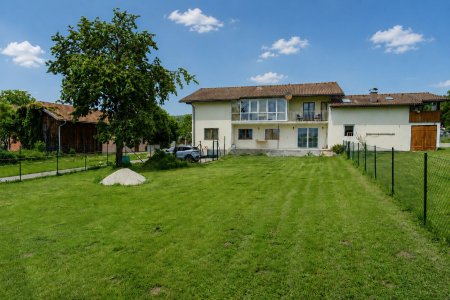 Modernisierte Gartenwohnung, ca. 130 m² Wohnfläche, Garage & neue Pelletsheizung!