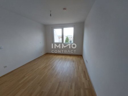 Vivara! Ruhige Loggiawohnung in den begrünten Innenhof!