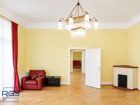Repräsentative Altbauwohnung im Botschaftsviertel