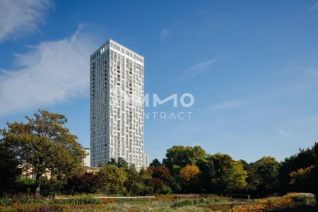 Stadtleben mit Weitblick und Pool: 3 Zimmer Hochhauswohnung zum Verlieben. Provisionsfrei und Erstbezug - U1 Kagran