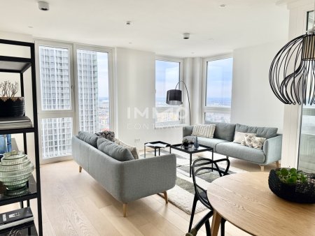 29. Etage: Skyline-Feeling inklusive Pool: Ihre neue 3-Zimmer-Oase