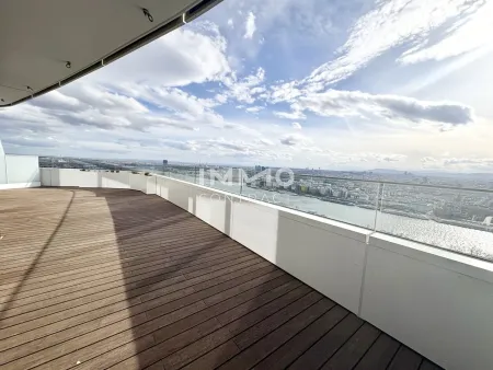 Balkon Richtung City & Neue Donau (flussabwärts)