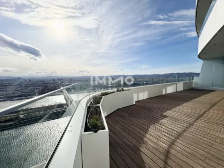 Balkon Richtung City & Neue Donau (flussaufwärts)