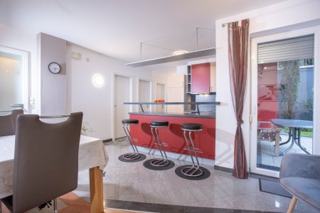 VERKAUFT!! *** PROVISIONSFREI FÜR KÄUFER*** Maisonettenwohnung in zentraler Lage