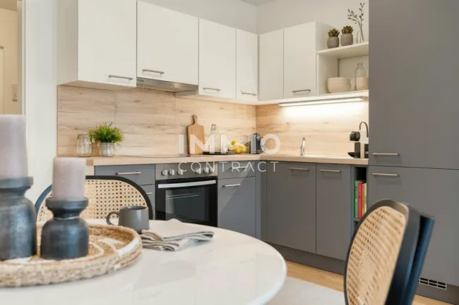 Provisionsfreier Erstbezug: Helle, moderne 3-Zimmer-Dachgeschoßwohnung mit großer Loggia - Titelbild