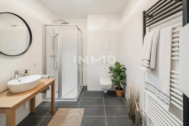 WOHN(T)RAUM OBERLAA: Stilvolle Dachgeschosswohnung - Bild