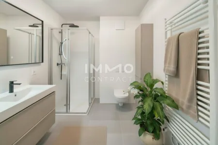 Optimal geschnittene 2-Zimmer-Wohnung mit hofseitiger Loggia – provisionsfreier Erstbezug