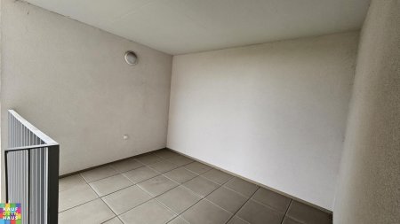 PROVISIONSFREIE 2- ZIMMERWOHNUNG mit LOGGIA
