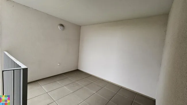 PROVISIONSFREIE 2- ZIMMERWOHNUNG mit LOGGIA - Bild