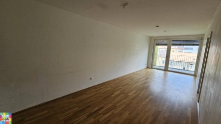 Zwei Zimmer Genossenschaftswohnung mit Balkon