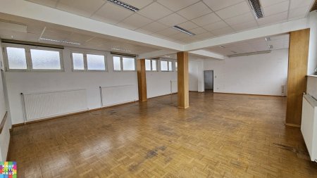 GUTE LAGE SUCHT GUTE IDEE - GESCHÄFTSLOKAL NÄHE STEINER TOR!