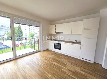 Neuwertige, geförderte 3 Zimmer Wohnung in zentraler Lage mit BALKON - Idlhofgasse 70 - Top 35