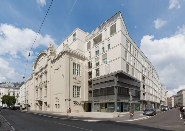 Exklusive Dachgeschosswohnung in den historischen Sofiensälen – 5 Zimmer mit Terrasse & Loggia - Titelbild