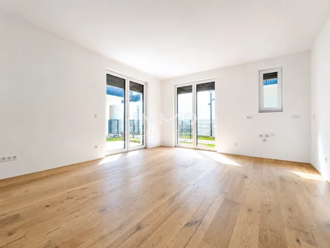 Haus mit Terrasse und Garten