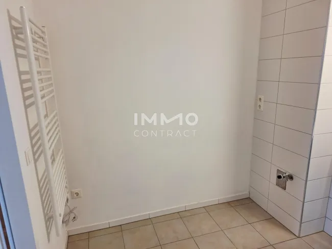 1000024872