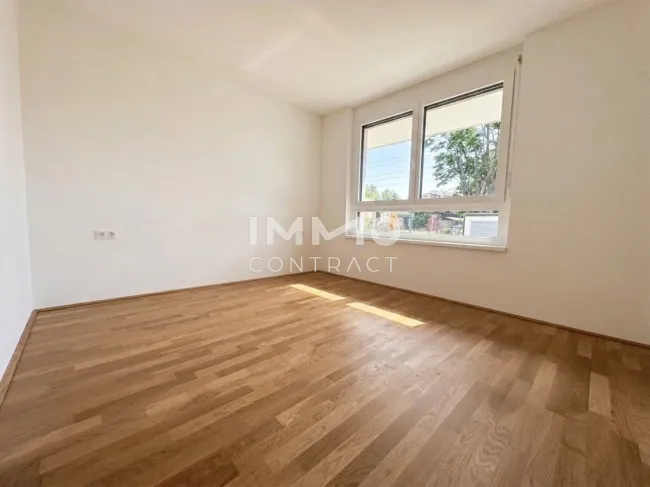 Helle 2-Zimmer Wohnung mit großzügiger Freifläche & top Aufteilung - Bild