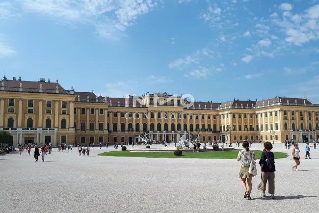 Provisionsfreie und sonnige Gartenwohnung im 1. Obergeschoß! Absolute Ruhelage mit Grünblick! - Bild