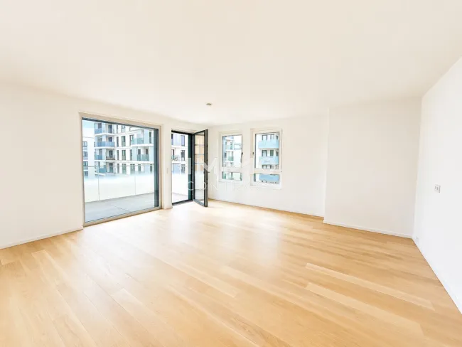 Brand New Elegant 3-Room Residence with Two Private Balconies - Bild