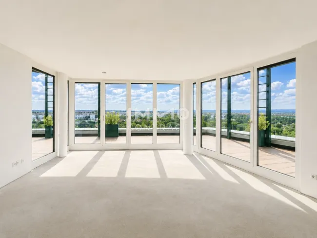 Exklusives Penthouse mit 90m2 Panoramaterrasse: Provisionsfrei: Wohnung + Büro mit luxuriöser Ausstattung - Bild