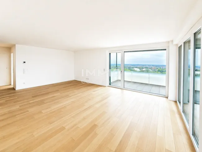 Provisionsfrei: 4. Stock mit Weitblick - Luxuriös Wohnen: Laxenburger Straße - Titelbild