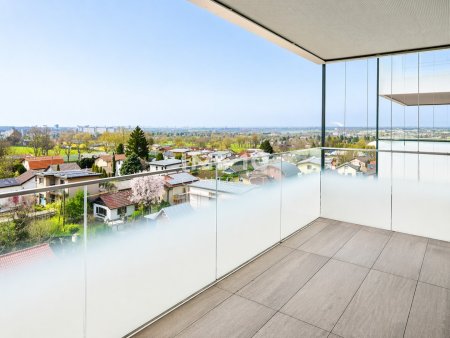 Provisionsfrei: Erstbezug - Balkonwohnung in luxuriöser Anlage mit Gemeinschaftsdachgarten und Palmenhaus
