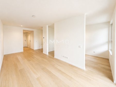 Provisionsfrei: Luxuriös Wohnen im exklusiven Prachtgarten - Laxenburger Straße