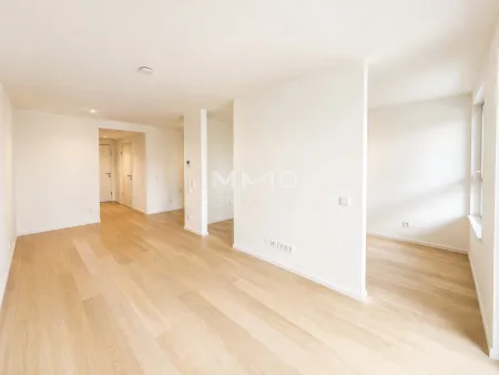 Provisionsfrei: Luxuriös Wohnen im exklusiven Prachtgarten - Laxenburger Straße