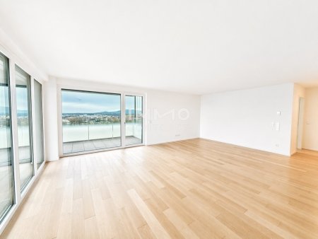 Luxury Residence with Open Views: 4th Floor - commission free