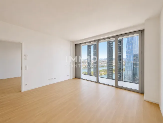 Skyline Living im DC2 Tower – 2 Zimmer, Westsonne & 15 m² Loggia mit Blick auf Kahlenberg & Leopoldsberg - Bild