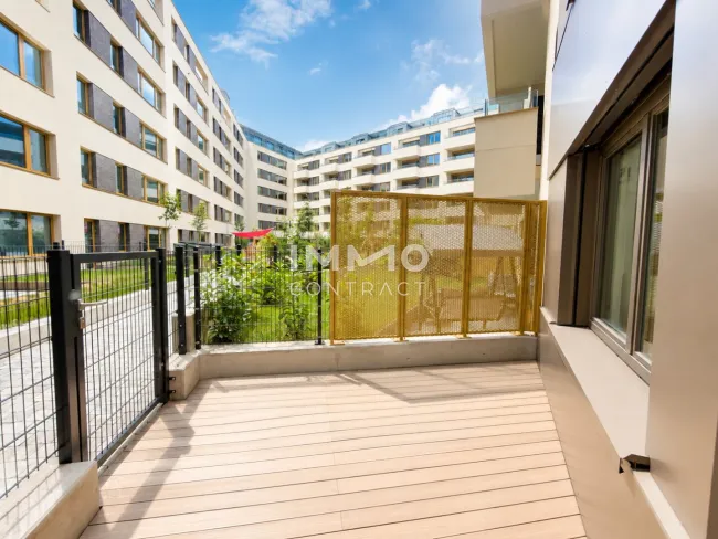 Big 3 room apartment for super price! Directly at the main train station: Commission-free - Titelbild