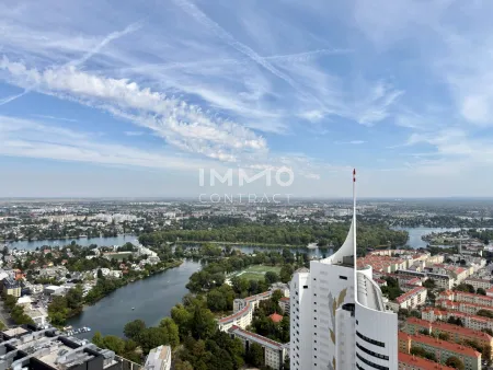 DC2 Tower: 43. Etage - Erstbezug mit 14m2 Loggia – Stilvolle 2-Zimmer-Wohnung