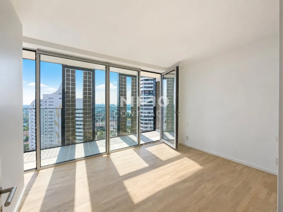 DC2 Tower: 39qm Loggia Erstbezug - SKY RESIDENCES - Titelbild